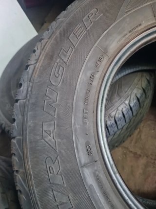 Neumáticos ocasion 255 70r15c goodyear