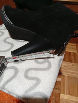 Botines negros de ante