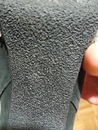 Botines negros de ante