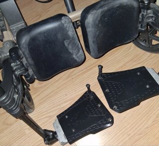 Silla de ruedas basculante reclinable.