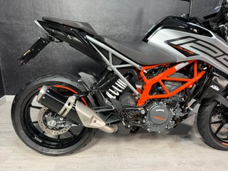 KTM Duke 125 ABS Negra/Naranja