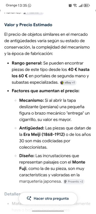 Cigarrera de madera con diseño japonés