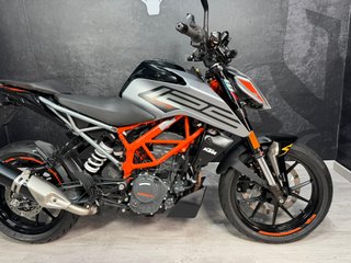 KTM Duke 125 ABS Negra/Naranja