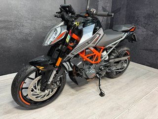 KTM Duke 125 ABS Negra/Naranja