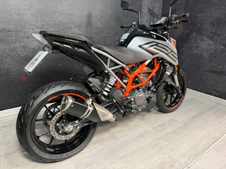 KTM Duke 125 ABS Negra/Naranja