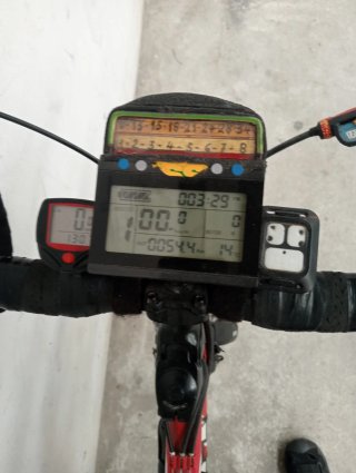 Bicicleta Eléctrica de Carretera Roja