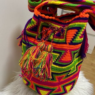 Bolso Wayuu artesanal multicolor