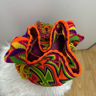 Bolso Wayuu artesanal multicolor