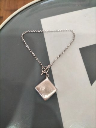 Pulsera Plata Chica Rombo Cierre Toggle