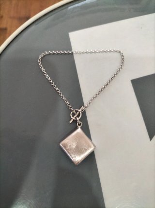 Pulsera Plata Chica Rombo Cierre Toggle