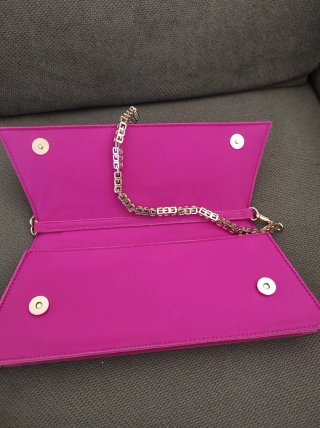 Pochette fucsia Primadonna con catena