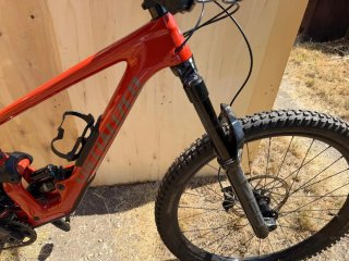 Specialized Enduro Comp Carbon 29  2024 enduro mtb