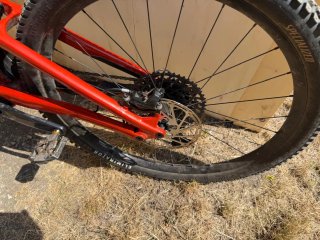 Specialized Enduro Comp Carbon 29  2024 enduro mtb