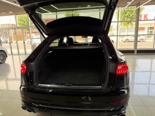 Audi SQ8 TFSI 507CV 2022