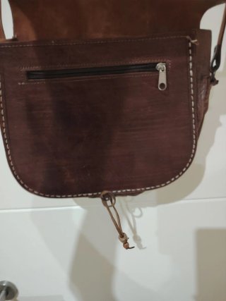 Bolso de cuero marrón