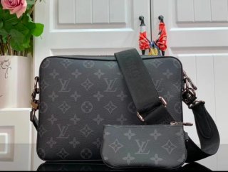 Louis Vuitton Trio Messenger Eclipse