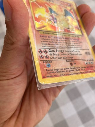 Cartas Pokémon Charizard y Gyarados