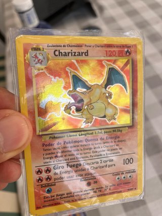 Cartas Pokémon Charizard y Gyarados