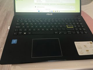 Ordenador portátil ASUS negro