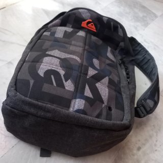 Mochila Quiksilver Gris y Azul