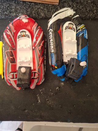 Lanchas de juguete con 2 bombas