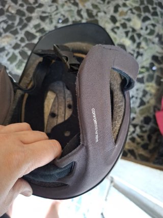 Casco de equitación negro