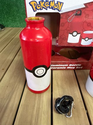 Set Taza y Botella Pokémon