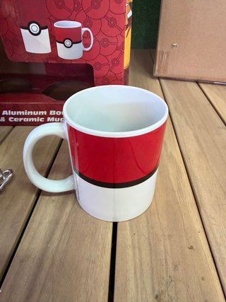 Set Taza y Botella Pokémon