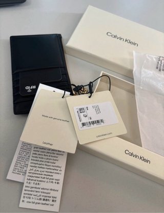 Tarjetero Calvin Klein Negro y Dorado