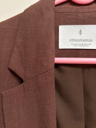 Americana Stradivarius Lino Marrón