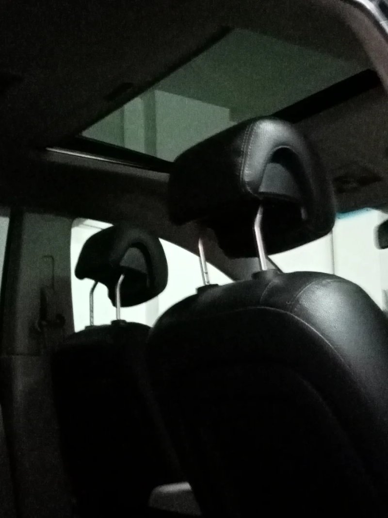 Chevrolet Captiva 2012 - foto 1