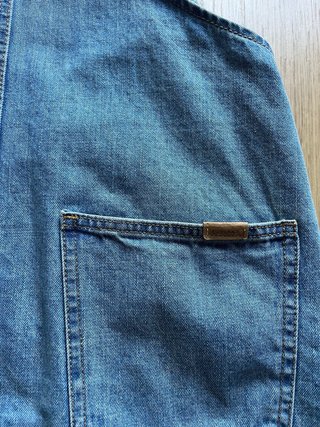 Peto vaquero falda de Bershka