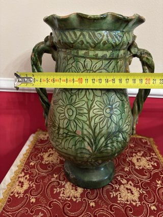 Antico vaso in terracotta smaltato