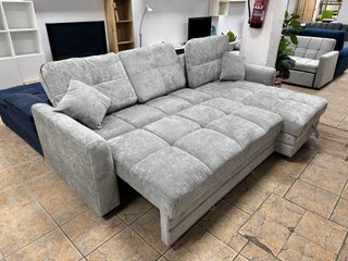 Sofá Miren Gris Claro Cama Gigante y Arcón Doble
