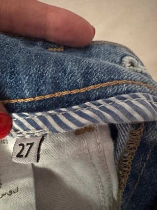 Shorts vaqueros Guess desgastados