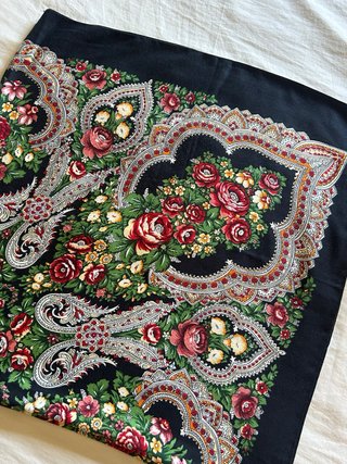 Pañuelo baile gallego estampado floral
