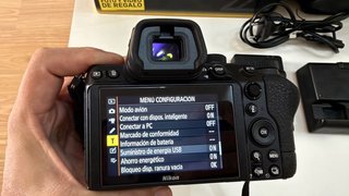 Nikon Z5 Cámara Mirrorless + Accesorios