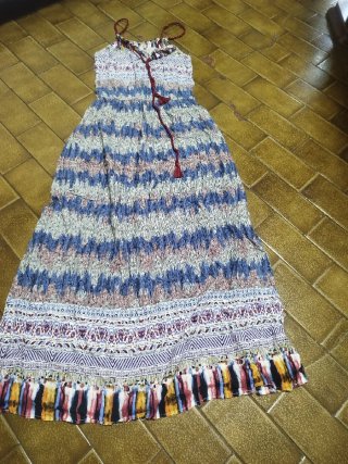 Vestido floral verde y multicolor