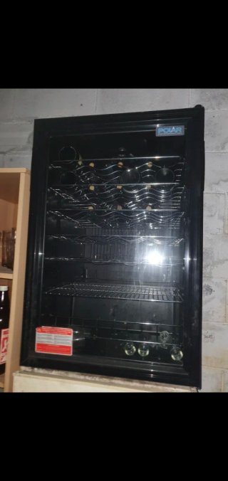 Vinoteca Polar 48 botellas