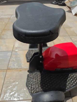 Triciclo Eléctrico Rojo