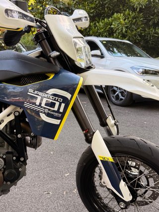 Husqvarna 701 Sm Supermotard