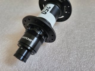 Buje trasero DT Swiss 350 28h 148mm 6T