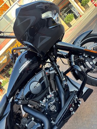 Harley-Davidson Road Glide Negra 2026