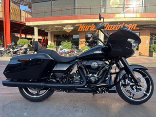 Harley-Davidson Road Glide Negra 2026