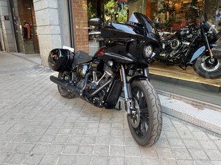 Harley-Davidson Low Rider ST Negra