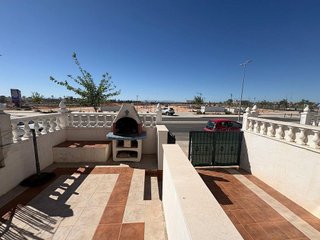 Chalet en venta en La Siesta - El Salado - Torreta en Torrevieja