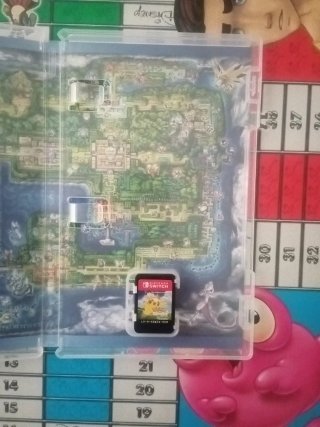 Nintendo Switch Let's Go Pikachu!