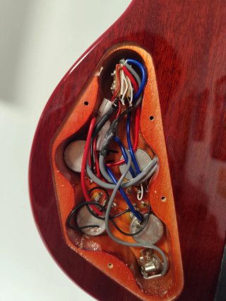 Epiphone SG 61 Inspired by Gibson + Estuche