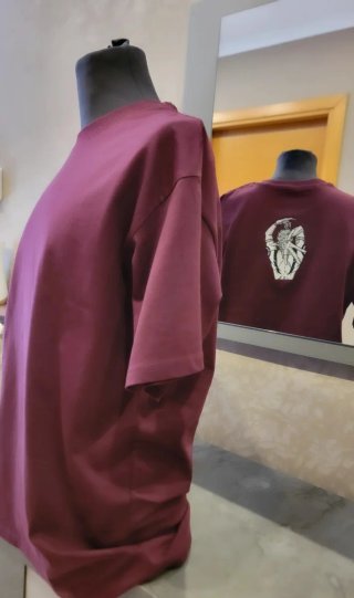 Ricamo Ryomen Sukuna oversize bordeaux