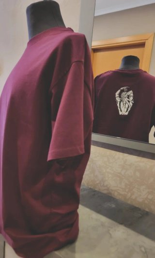 Ricamo Ryomen Sukuna oversize bordeaux
